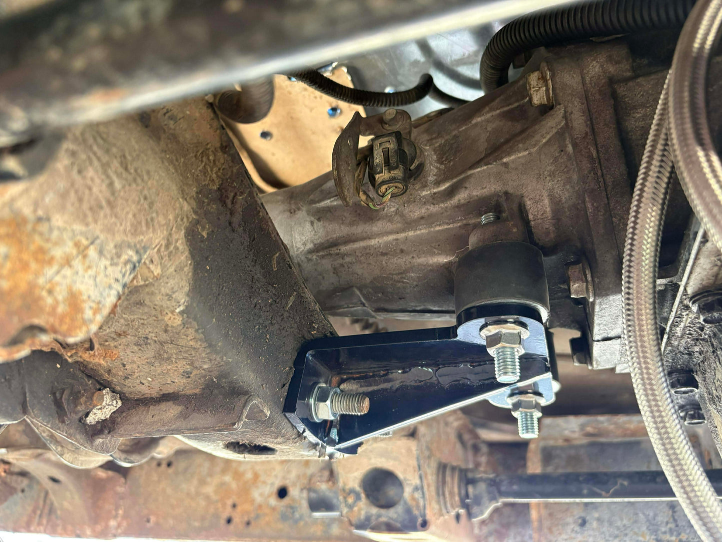 1986-1997 Nissan D21 Hardbody Pickup LS Swap 4L60E Transmission Mount