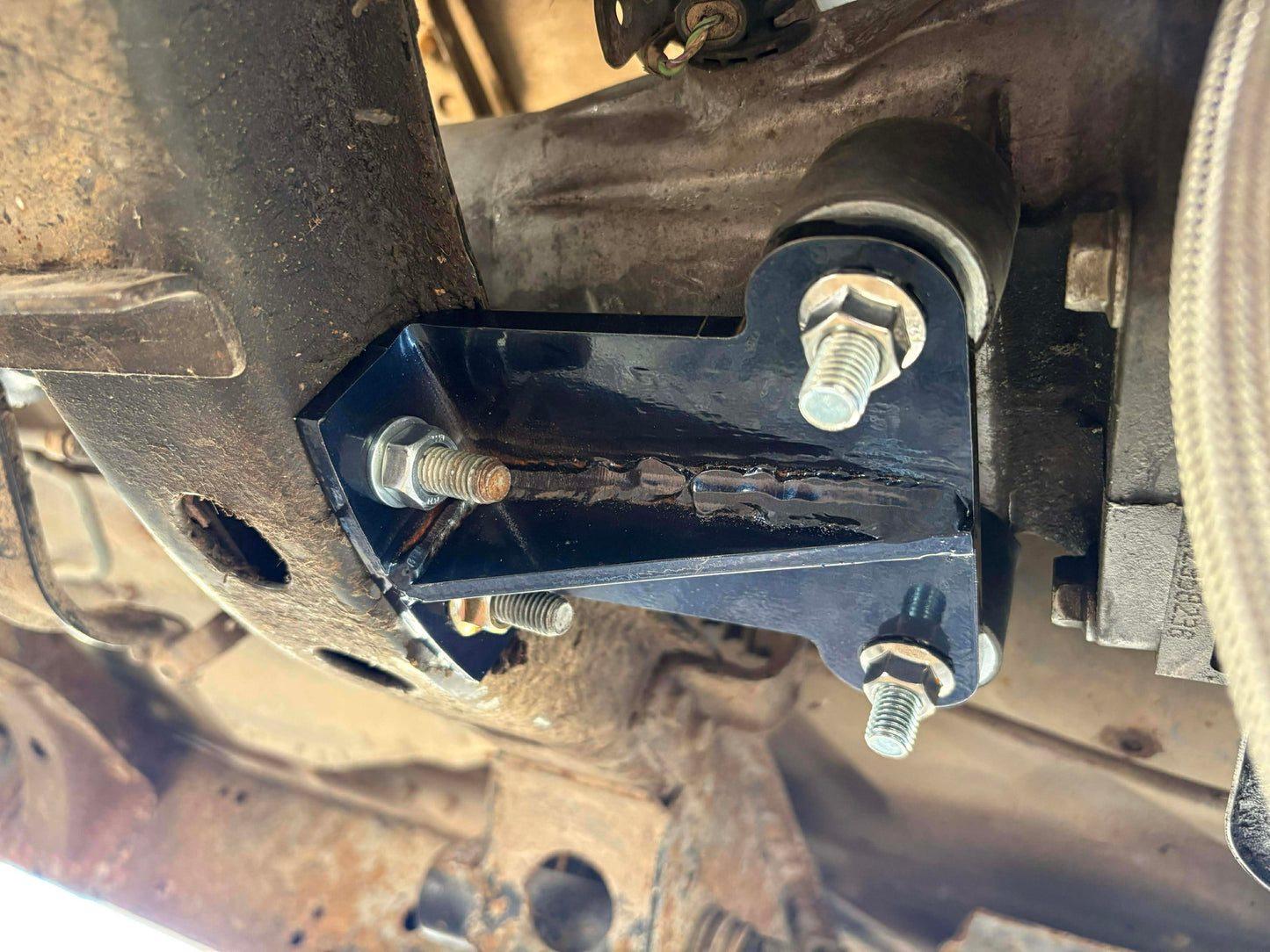 1986-1997 Nissan D21 Hardbody Pickup LS Swap 4L60E Transmission Mount